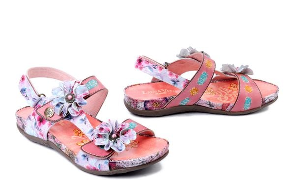 LAURA VITA 0007955 Liloo 06 rose, sandały damskie. Czerwone sandały damskie Laura Vita, bez wzorów, ze skóry, bez obcasa, na obcasie. Za 389.90 zł.