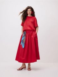 Skórzane sandały na obcasie - czerwony. Czerwone sandały damskie Reserved, bez wzorów, ze skóry, bez obcasa, na obcasie. Za 199.99 zł.