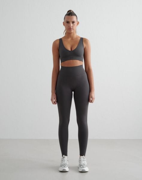 Damskie legginsy bezszwowe, wysoki stan, squat proof petite Shape szary. Szare legginsy damskie Aim'n, xs, bez wzorów, z elastanu. Za 296.00 zł.