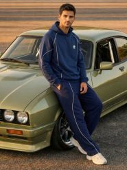 Bluza hoodie z kontrastową lamówką - szary. Szare bluzy bez kaptura męskie Sinsay, l. Za 79.99 zł.