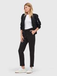 MAC Spodnie chino "Easy Chic" w kolorze czarnym rozmiar: 46. Czarne spodnie materiałowe damskie MAC, bez wzorów. Za 232.78 zł.