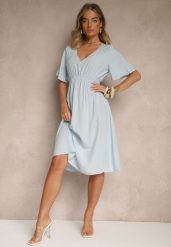 Jasnoniebieska Rozkloszowana Sukienka z Bawełnianej Tkaniny Lirioneae. Niebieskie sukienki damskie Renee, na co dzień, l, bez wzorów, z bawełny, eleganckie, bez kołnierzyka, bez ramiączek, midi, rozkloszowane. W wyprzedaży za 52.49 zł.