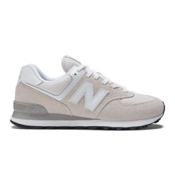 Buty New Balance M ML574EVW beżowy. Brązowe buty sportowe na co dzień męskie z gumy, bez zapięcia. Za 822.14 zł.