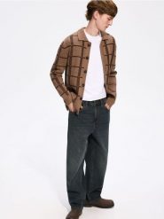 Sweter z domieszką wełny - brązowy. Brązowe kardigany męskie Reserved, l, bez wzorów, z dzianiny, bez kołnierzyka. Za 199.99 zł.