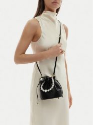 GINO ROSSI Torebka EO-ROSE-LA224-19454 Czarny. Czarne torebki klasyczne damskie Gino Rossi, bez wzorów, ze skóry, bez dodatków. Za 299.99 zł.