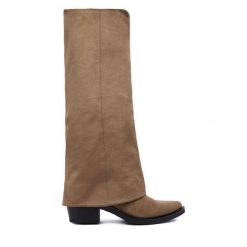 Kozaki DeeZee. Brązowe kozaki damskie DeeZee, bez obcasa, na płaskiej podeszwie. Za 229.99 zł.