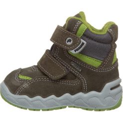 Skórzane botki w kolorze khaki. Brązowe buciki dla niemowląt Primigi, z gore-texu, bez zapięcia. W wyprzedaży za 152.95 zł.