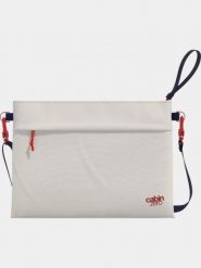 Torba Na Ramię Cabin Zero Classic Sacoche. Brązowe torby męskie na ramię CABINZERO, bez wzorów, z materiału, na ramię. Za 129.99 zł.