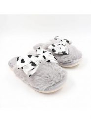 Confly Kapcie w kolorze jasnoszarym rozmiar: 41. Szare kapcie damskie Confly. Za 47.94 zł.