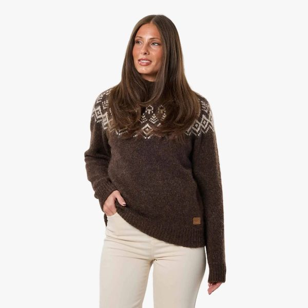 Sweter Wełniany Kobieta Lofoten Elastyczny W Cztery Strony. Brązowe swetry klasyczne damskie SWEDEMOUNT, xs, z materiału, bez kołnierzyka. Za 249.99 zł.