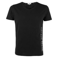 Calvin Klein T-shirt męski Round Koszulka z dekoltem w szpic KM0KM00333-001 Black (rozmiar M). Czarne t-shirty męskie CALVIN KLEIN, m, bez wzorów, bez kołnierzyka. W wyprzedaży za 168.00 zł.