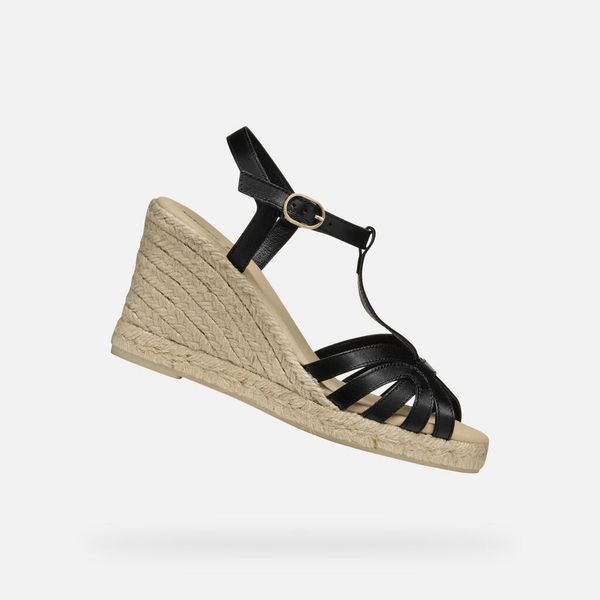 Sandały GEOX D GELSA Czarny. Czarne sandały damskie Geox, bez wzorów, ze skóry, bez obcasa. Za 434.99 zł.