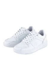 Buty sportowe CHAMPION REBOUND LOW S32415-WW009. Białe buty sportowe na co dzień damskie CHAMPION, bez wzorów, z materiału, trekkingowe. Za 135.15 zł.