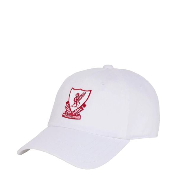 CZAPKA Z DASZKIEM LIVERPOOL FC. Białe czapki męskie Adidas, bez wzorów, z bawełny. Za 129.00 zł.