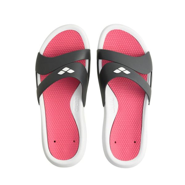 Klapki damskie Arena Nina. Czerwone klapki damskie Arena, bez wzorów, bez obcasa. Za 99.99 zł.