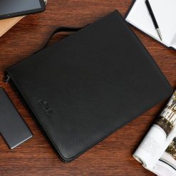Skórzany biwuar aktówka czarna Beltimore S76. Niebieskie aktówki damskie ze skóry. Za 239.99 zł.