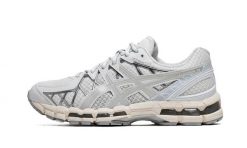 Buty do biegania ASICS Gel-Kayano 20 Białe Srebrne. Białe obuwie do biegania damskie Asics, asics gel kayano. Za 847.25 zł.