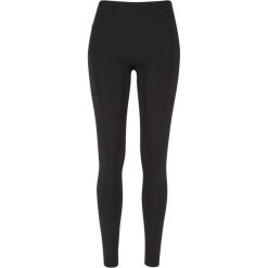 Damskie legginsy z recyklingu z kieszenią Urban Classics. Czarne legginsy damskie Urban Classics, bez wzorów, z materiału. Za 175.50 zł.