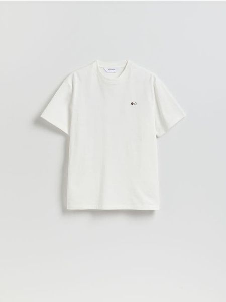 T-shirt comfort z nadrukiem na plecach - kremowy. Białe t-shirty męskie Reserved, l, bez wzorów, z bawełny, bez kołnierzyka. Za 79.99 zł.