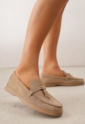 Ciemnobeżowe Lekkie Mokasyny VICES z Metalowymi Ozdobami i Skórzaną Wkladką Adrialee. Brązowe mokasyny damskie Born2be, z materiału. Za 89.99 zł.