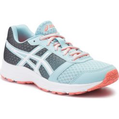 Buty ASICS - Patriot 9 Gs C806N Porcelain Blue/White/Flash Coral 1401. Niebieskie obuwie do biegania damskie Asics, do biegania. W wyprzedaży za 129.00 zł.