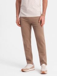 Męskie spodnie dresowe z nogawką bez ściągacza - brązowe V2. Brązowe spodnie dresowe męskie Ombre Clothing, bez wzorów, z bawełny. W wyprzedaży za 127.49 zł.