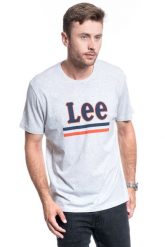 MĘSKI T-SHIRT LEE STRIPE TEE SHARP GREY MELE L64VFQ03 112115942. Szare t-shirty męskie Lee, l, bez wzorów, bez kołnierzyka. Za 69.99 zł.