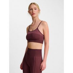 Biustonosz podtrzymujący dla kobiet Hummel Low. Czerwone biustonosze HUMMEL, bez wzorów. Za 136.50 zł.