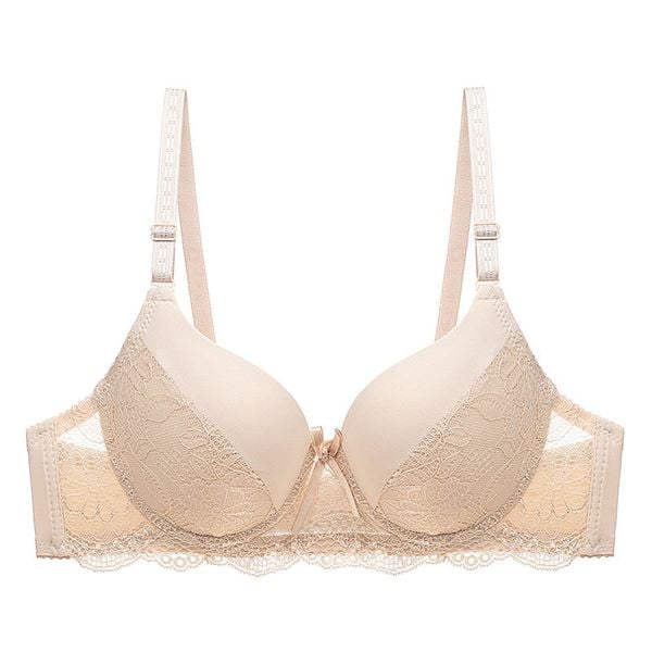 Biustonosz push-up z usztywnieniem i subtelnymi zdobieniami Veritchka. Czarne biustonosze Intica, z aplikacjami, z tkaniny. Za 79.00 zł.