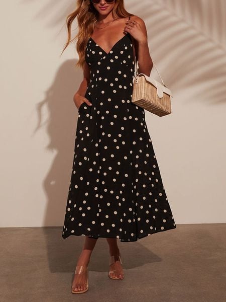 Milan Kiss Sukienka w kolorze czarno-białym rozmiar: XL. Białe sukienki damskie Milan Kiss, xl, bez wzorów, z wiskozy, bez kołnierzyka, bez ramiączek, midi. Za 130.81 zł.