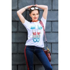 Damski t-shirt BRINLEY. Białe t-shirty damskie Damski t-shirt BRINLEY, l, bez wzorów, bez kołnierzyka. W wyprzedaży za 39.00 zł.