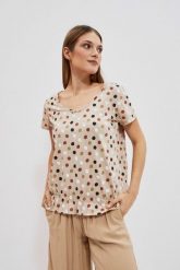 T-shirt w kolorowe kropki piaskowy. T-shirty damskie MOODO, xs, bez wzorów, z bawełny, bez kołnierzyka. W wyprzedaży za 17.99 zł.