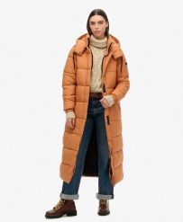 Długi płaszcz pikowany z ripstopu. Brązowe płaszcze damskie Superdry., l, bez wzorów, eleganckie. Za 543.70 zł.