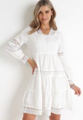 Biała Sukienka Mini z Koronkowymi Wstawkami i Rozkloszowanym Dołem Femona. Białe sukienki damskie Born2be, na co dzień, m, bez wzorów, z koronki, bez kołnierzyka, bez ramiączek, mini, proste. W wyprzedaży za 215.99 zł.