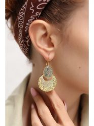 Pierres delicates Pozłacane kolczyki z prehnitami rozmiar: onesize. Żółte kolczyki damskie Pierres delicates, z prehnitem, pozłacane, z zapięciem typu bigiel. Za 130.50 zł.