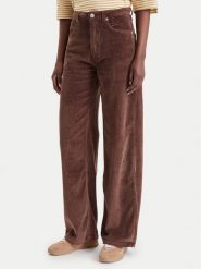 Roxy Spodnie materiałowe Surf Crush ERJNP03727 Brązowy ciemny Relaxed Fit. Brązowe spodnie materiałowe damskie Roxy, bez wzorów, z bawełny. Za 339.99 zł.