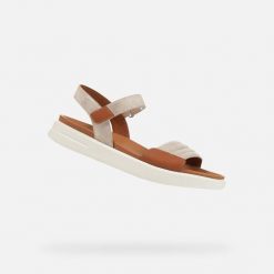 Sandały damskie Geox Xand 2S. Brązowe sandały damskie Geox, bez wzorów, ze skóry, bez obcasa. Za 365.99 zł.