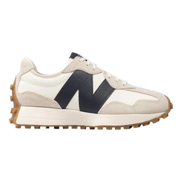 Buty New Balance 327 Beżowe Damskie. Brązowe obuwie do biegania damskie New Balance, do biegania. Za 499.00 zł.