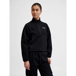 Damska bluza z zamkiem błyskawicznym Hummel Tech Fleece Boxy. Czarne bluzy bez kaptura damskie HUMMEL. Za 300.50 zł.