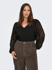 ONLY Carmakoma Bluzka w kolorze czarnym rozmiar: XL-54. Czarne bluzki damskie Only Carmakoma, xl, bez wzorów, z koronki, bez kołnierzyka, bez ramiączek. Za 119.95 zł.