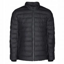 Kurtka męska przejściowa Rains puchowa czarna Trekker Jacket 1543-05 XXS/XS. Czarne kurtki męskie Rains, m, bez wzorów, z dresówki, sportowe, bez kaptura. Za 329.00 zł.