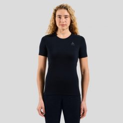 Koszulka termoaktywna damska Odlo Merino 200 BL Top Crew Neck SS. Czarne bielizna termoaktywna damska Odlo, bez wzorów. Za 399.99 zł.