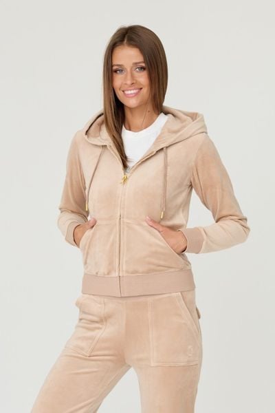 JUICY COUTURE Beżowa damska bluza Robertson, Rozmiar L. Brązowe bluzy z kapturem damskie Juicy Couture, l, z weluru. W wyprzedaży za 324.99 zł.