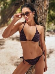 Dół od bikini - czarny. Czarne bikini damskie Sinsay, bez wzorów. Za 12.99 zł.