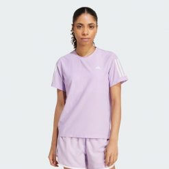 Koszulka Own The Run. Czerwone t-shirty damskie Adidas, s, bez wzorów, z materiału, bez kołnierzyka. Za 149.00 zł.