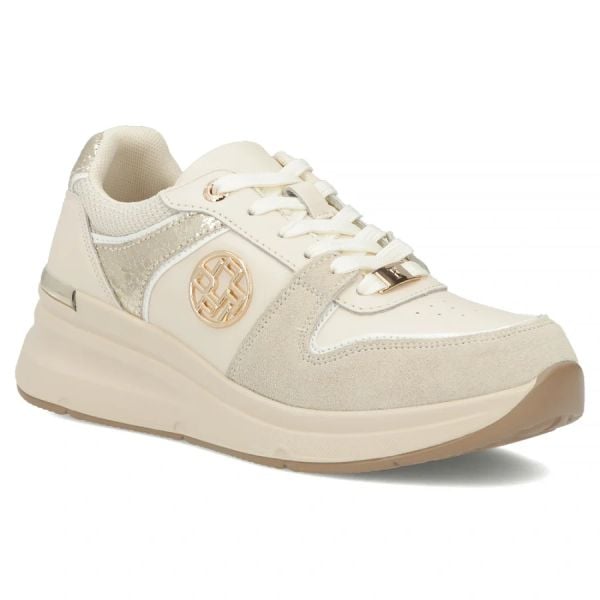 Skórzane półbuty damskie sneakersy beżowe Filippo DP7769. Brązowe półbuty damskie Filippo, bez wzorów, ze skóry, sportowe, bez obcasa. Za 119.99 zł.