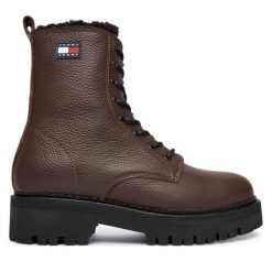 Trapery Tommy Jeans. Brązowe trapery damskie Tommy Jeans, z jeansu, bez obcasa. Za 639.99 zł.