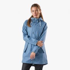 Kurtka przeciwdeszczowa turystyka damska Swedemount Väderöarna Coat wodoodporna. Zielone kurtki przeciwdeszczowe damskie SWEDEMOUNT, xl, bez kaptura. Za 207.00 zł.