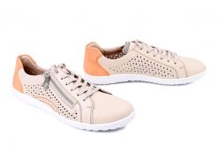 RIEKER 52824-60 beige, półbuty damskie. Brązowe półbuty damskie Rieker, bez wzorów, bez obcasa. Za 329.90 zł.