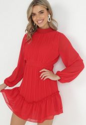 Czerwona Plisowana Sukienka Mini Rophe. Czerwone sukienki damskie Born2be, s, bez wzorów, bez kołnierzyka, bez ramiączek, mini, rozkloszowane. W wyprzedaży za 95.99 zł.